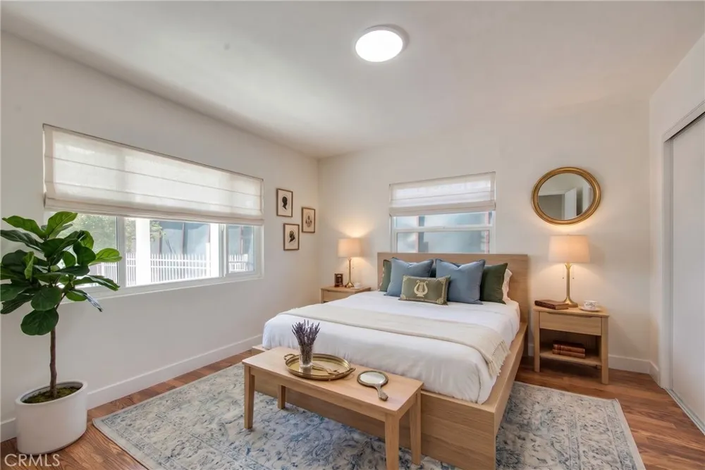 5506 Holmes Avenue Los Angeles, CA 90058
