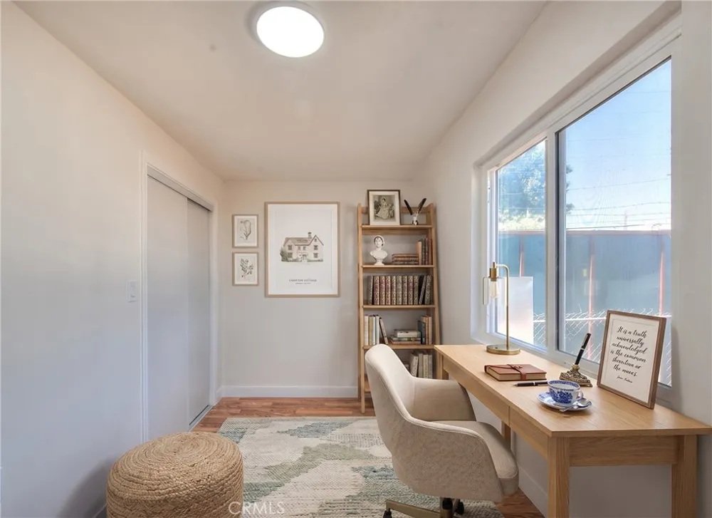 5506 Holmes Avenue Los Angeles, CA 90058