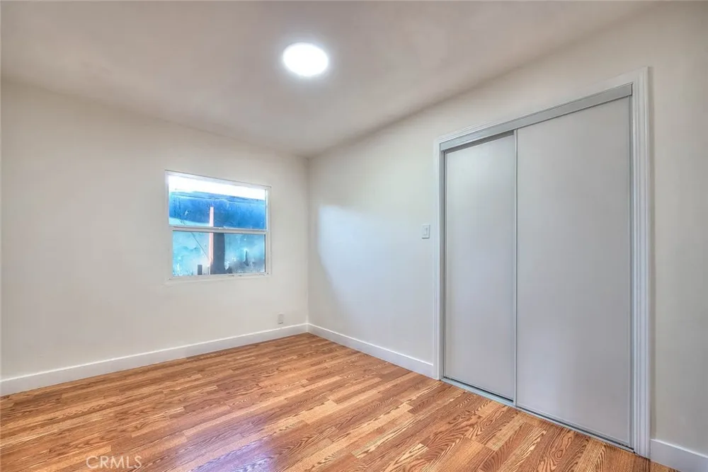 5506 Holmes Avenue Los Angeles, CA 90058
