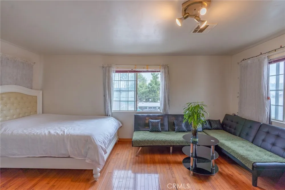 309 Mcpherrin Monterey Park, CA 91754