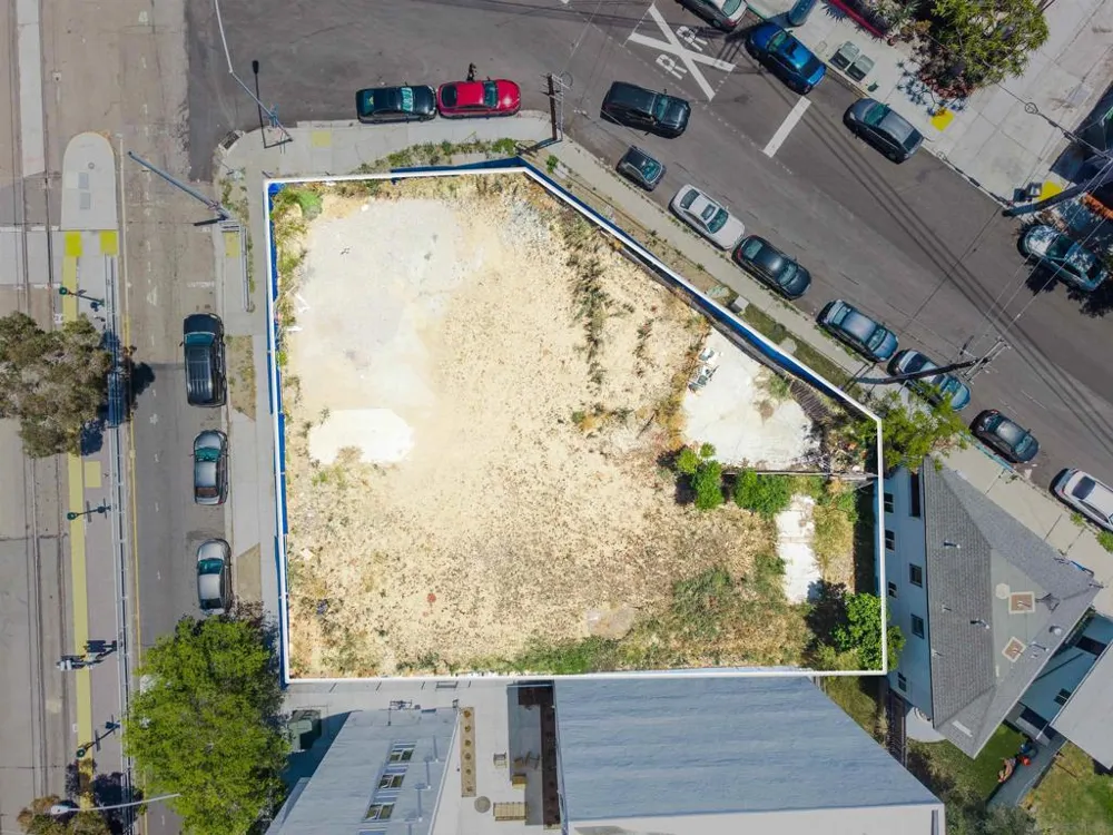2575 Commercial Street San Diego, CA 92113