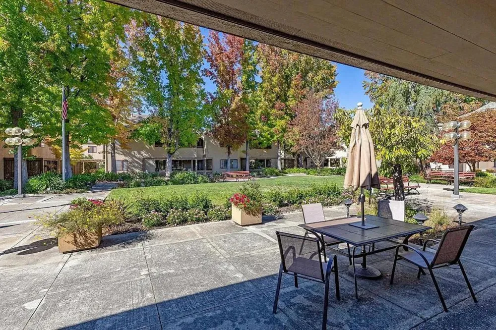 443 Alberto Way #B219 Los Gatos, CA 95032