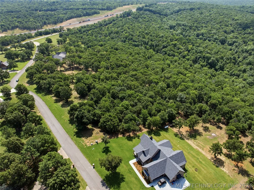 958 ROAD Vian, OK 74962
