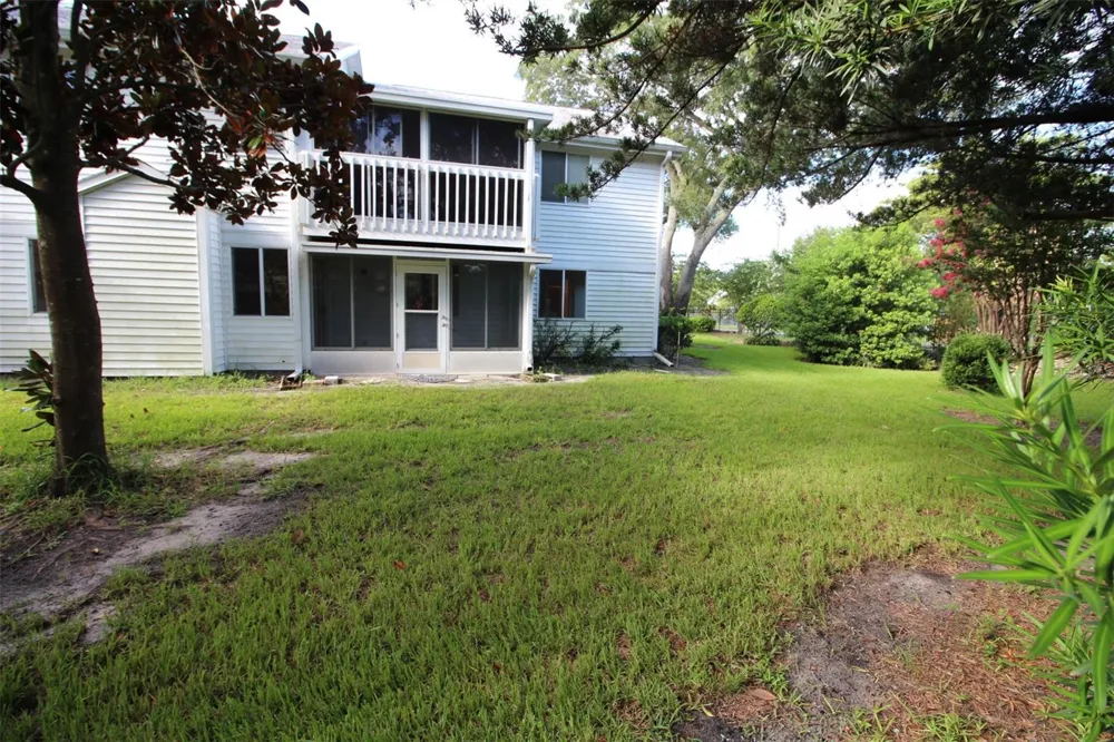5301 WHITE CLIFF LANE #2 Orlando, FL 32812