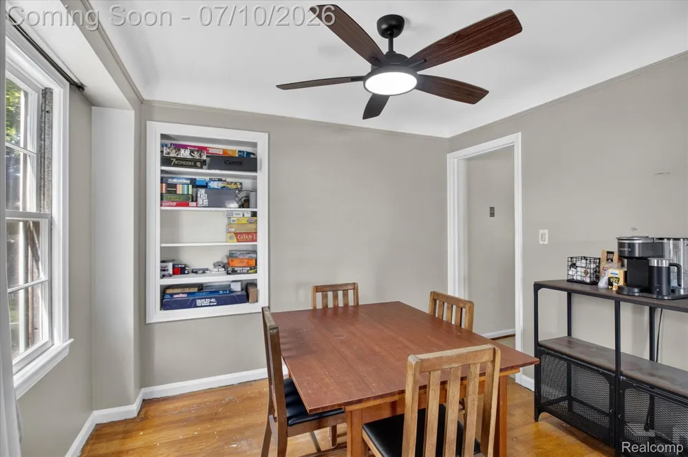 17125 Lennane Redford Charter Township, MI 48240