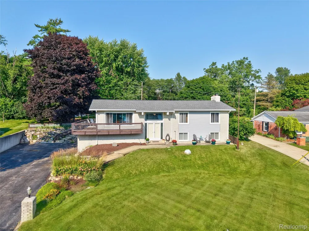 10504 Tamryn Boulevard Rose Township, MI 48442