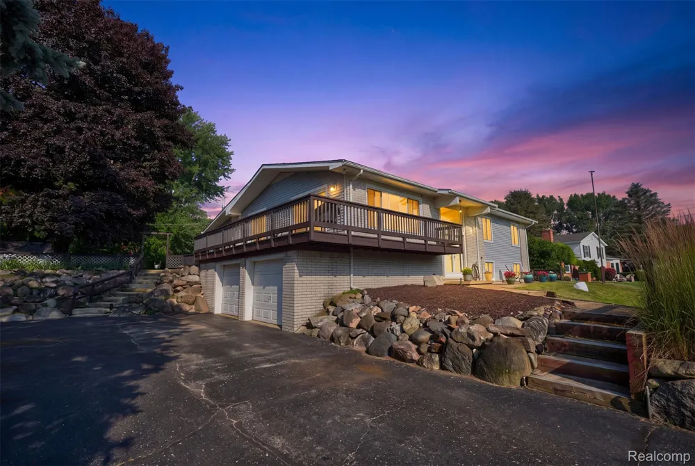 10504 Tamryn Boulevard Rose Township, MI 48442