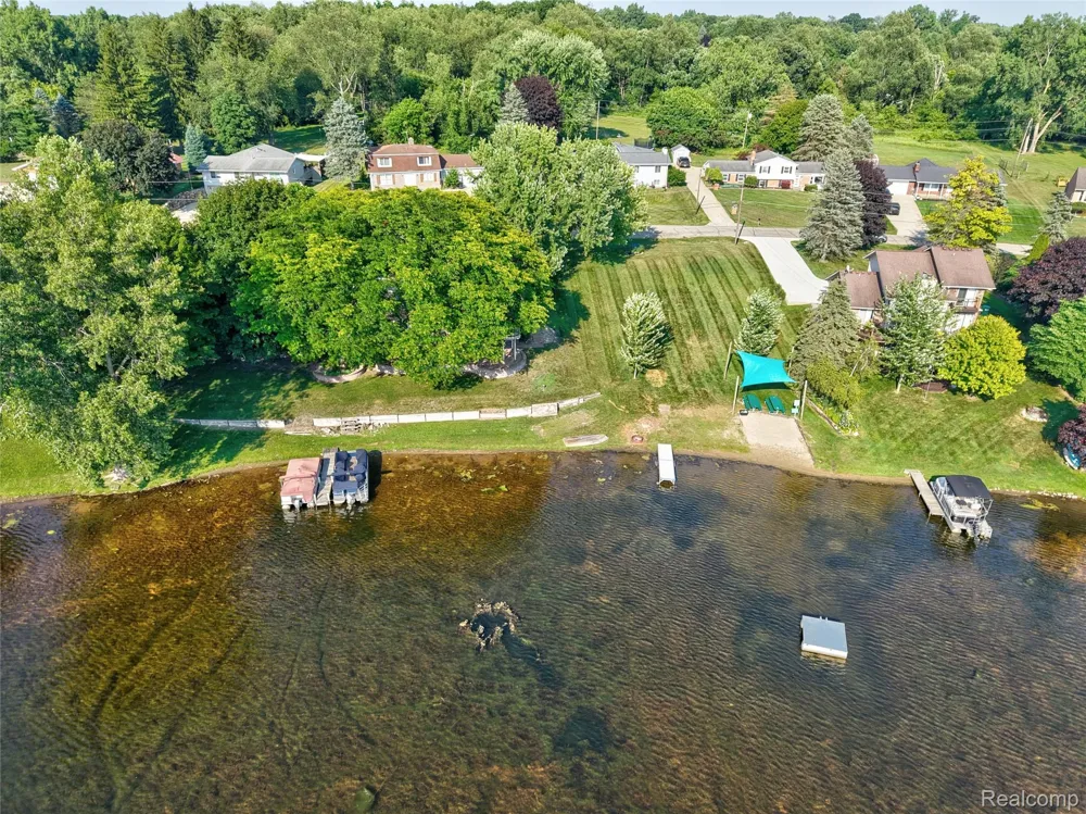 10504 Tamryn Boulevard Rose Township, MI 48442