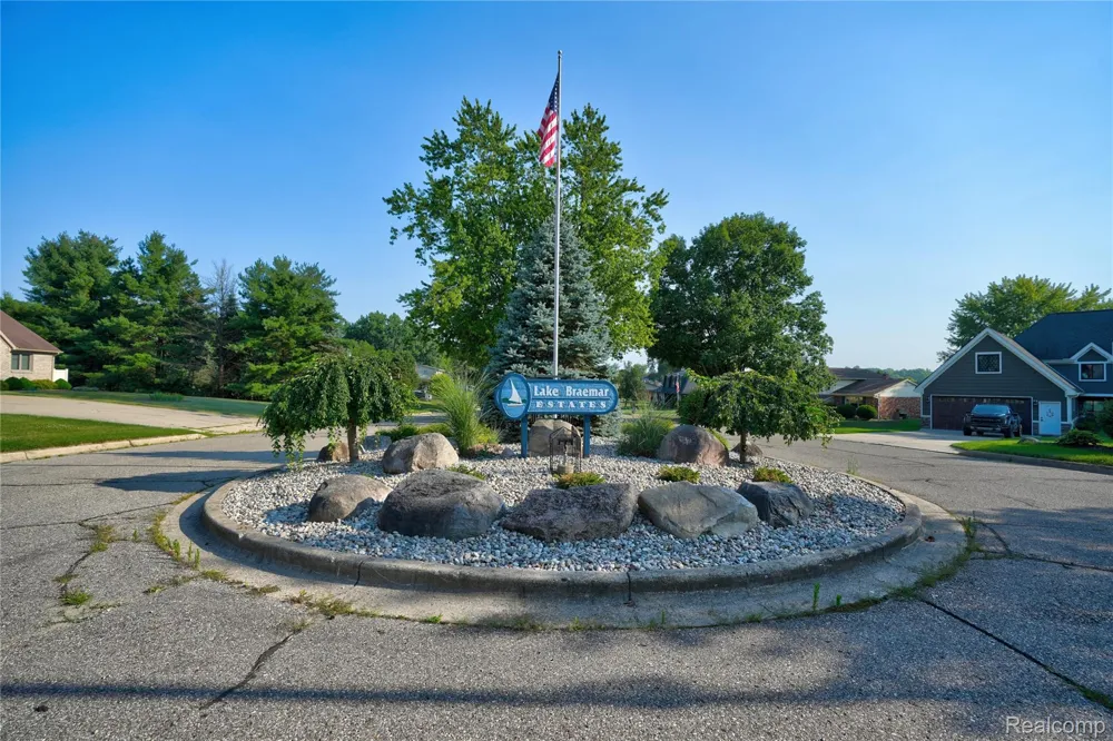 10504 Tamryn Boulevard Rose Township, MI 48442