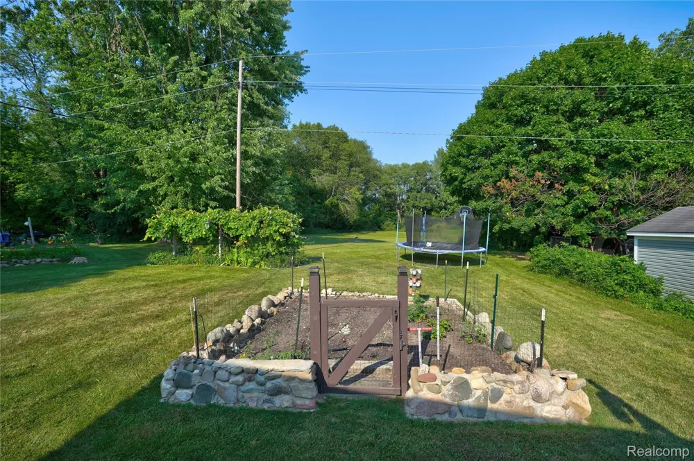 10504 Tamryn Boulevard Rose Township, MI 48442