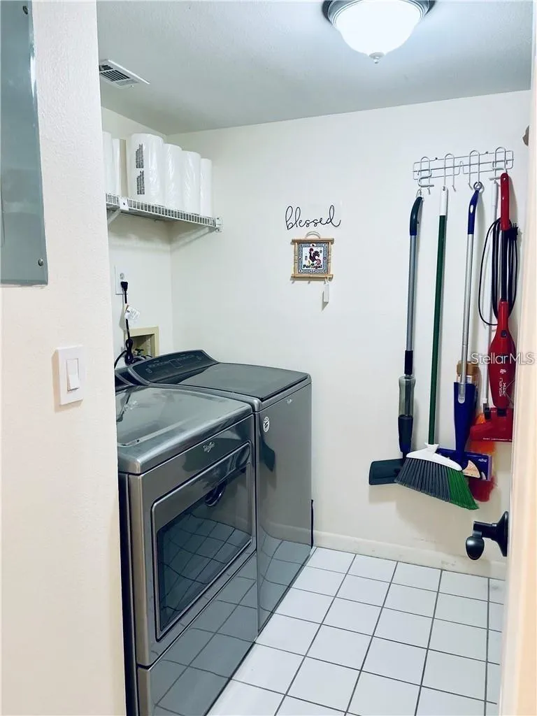 1723 PINE RIDGE ROAD #23 Sanford, FL 32773