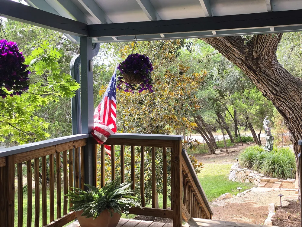 2107 Tishomingo Trail Austin, TX 78734