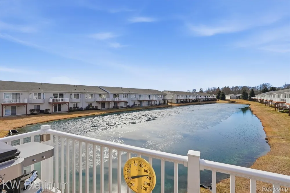 802 Crystal Lane Marysville City, MI 48040