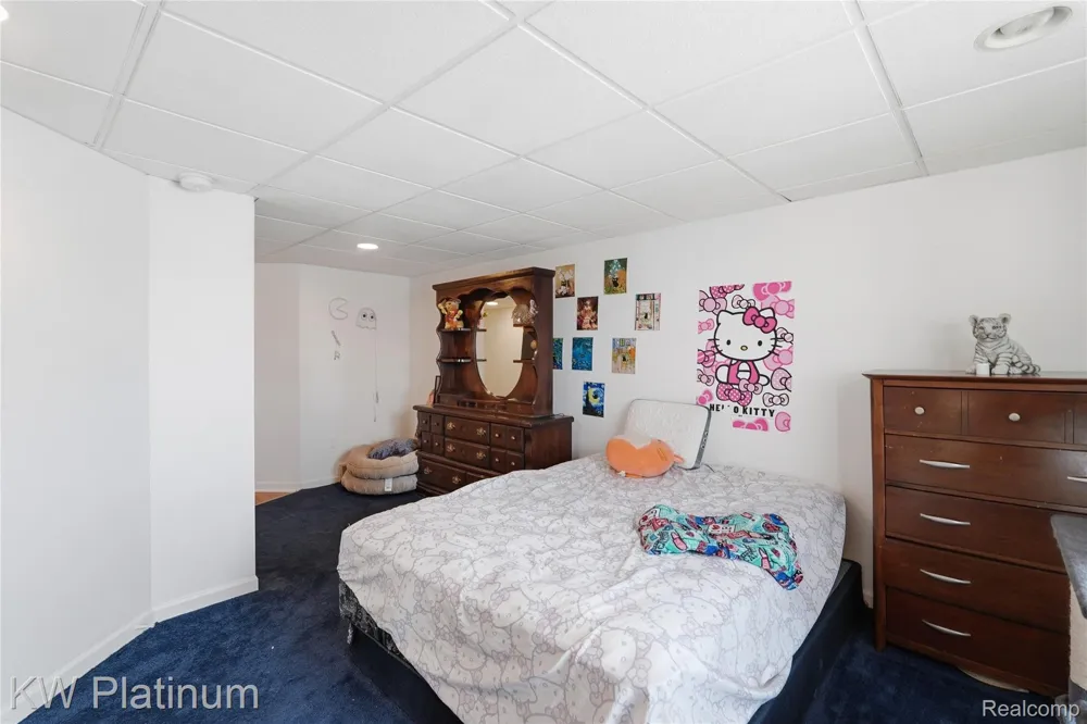 802 Crystal Lane Marysville City, MI 48040