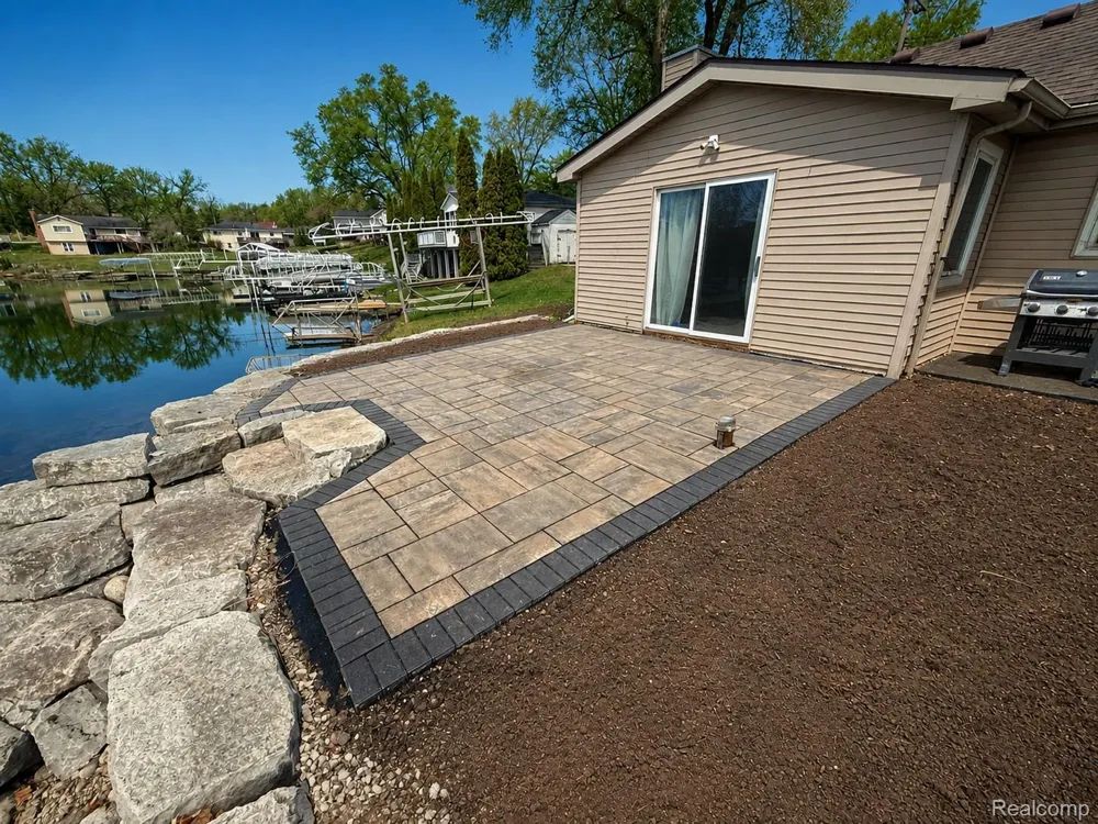 10401 Degrand Street White Lake Charter Township, MI 48386