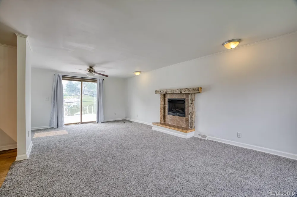 10401 Degrand Street White Lake Charter Township, MI 48386