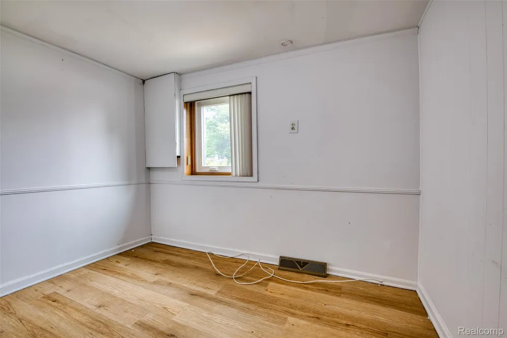 10401 Degrand Street White Lake Charter Township, MI 48386