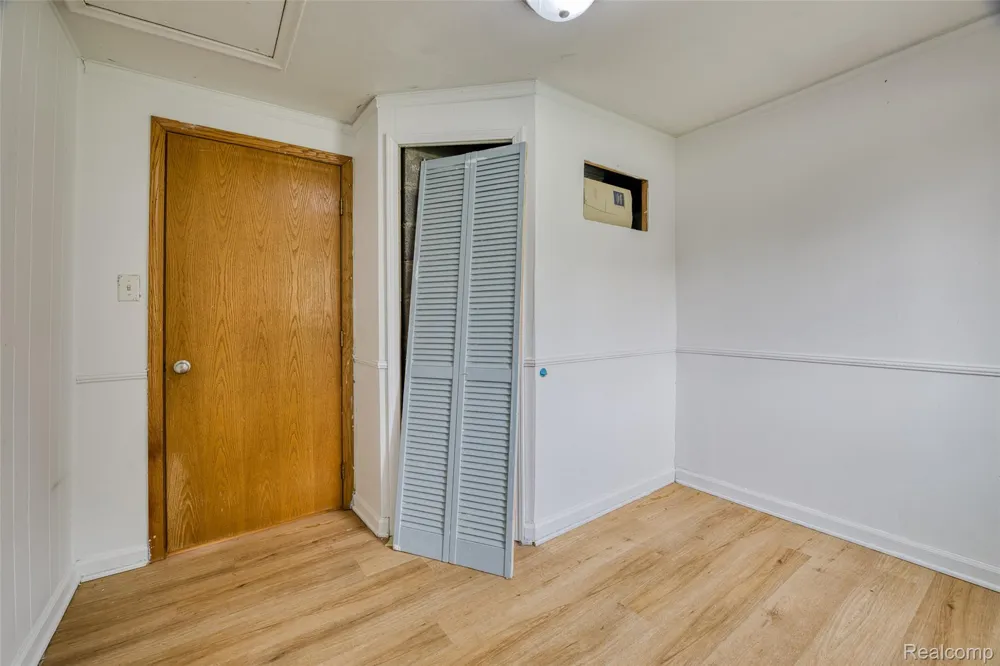 10401 Degrand Street White Lake Charter Township, MI 48386