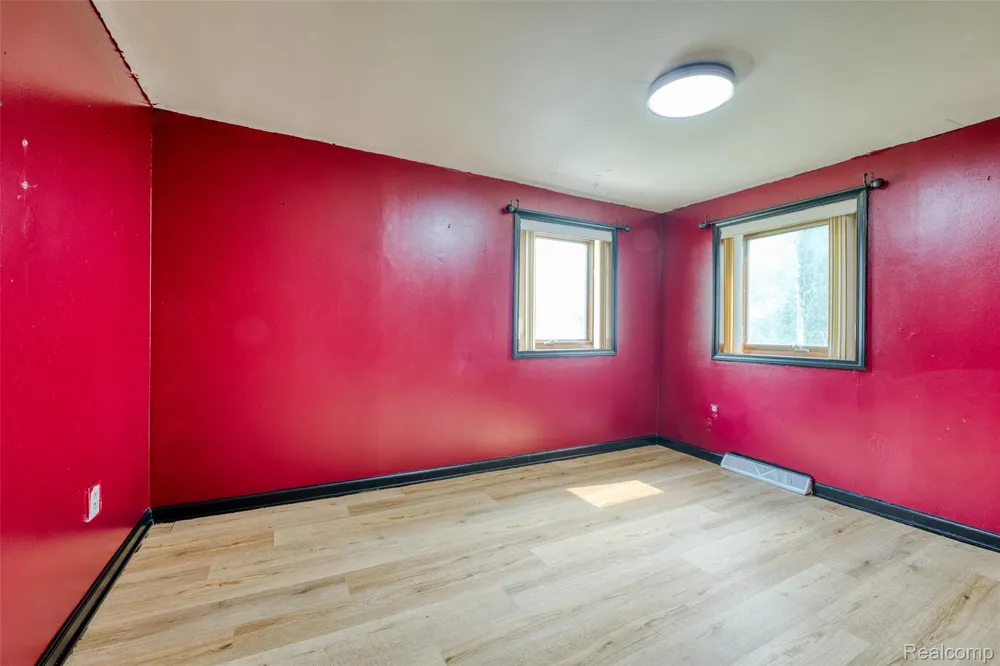 10401 Degrand Street White Lake Charter Township, MI 48386