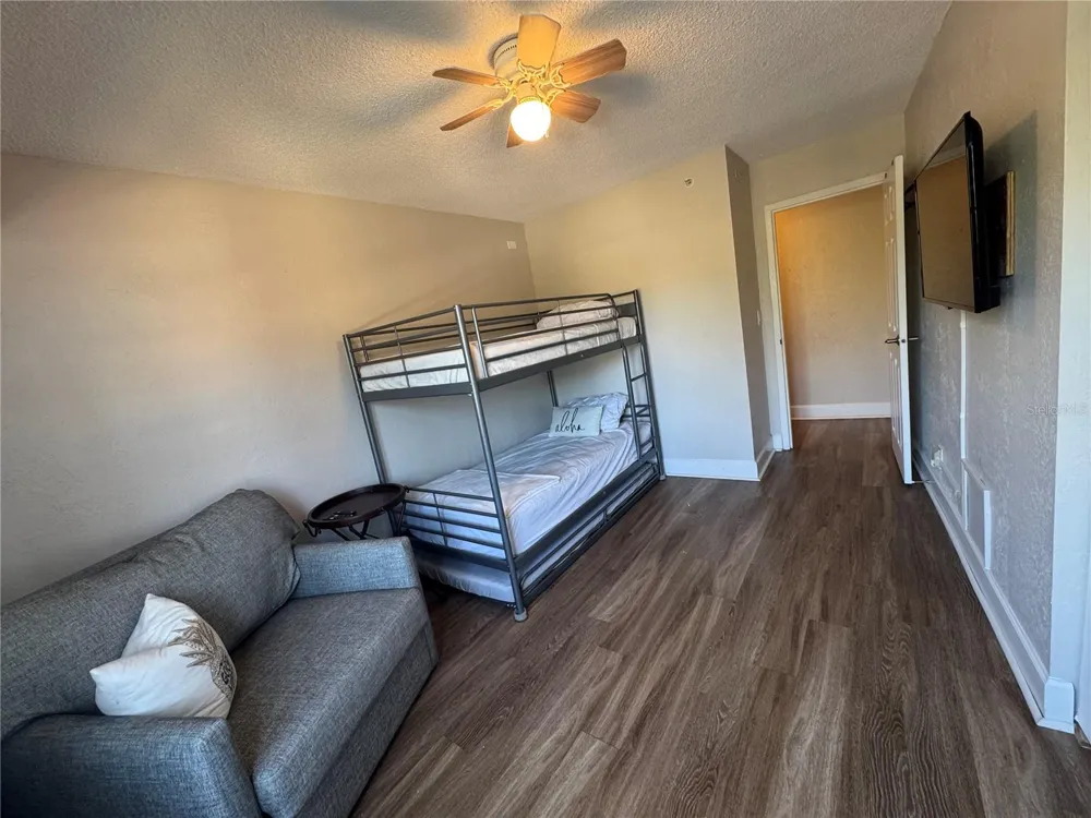 3315 58TH AVENUE S #201 St Petersburg, FL 33712