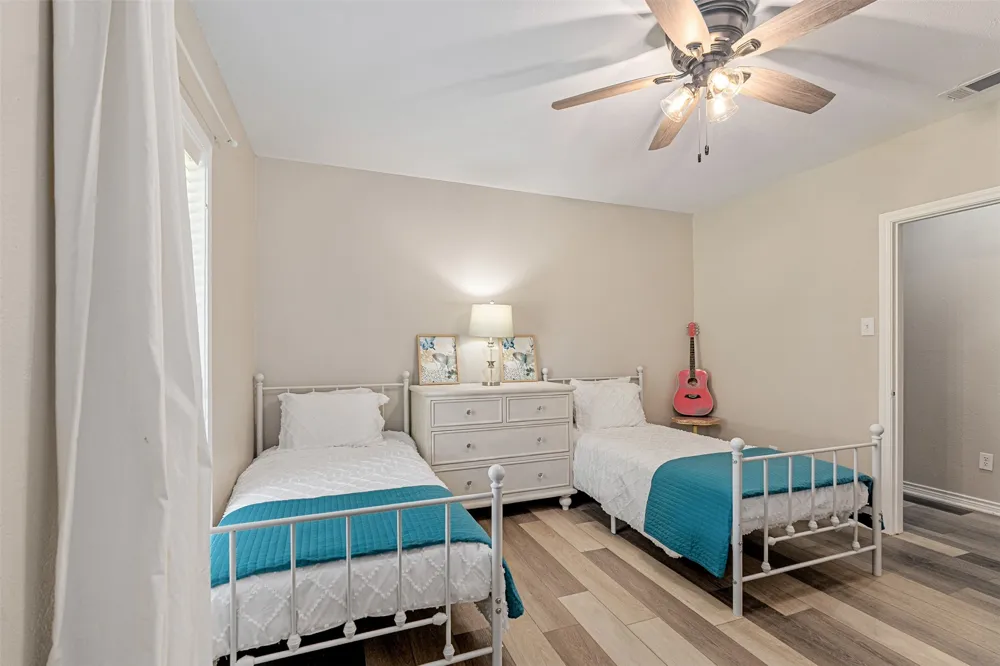 111 Hickory Creek Circle Gun Barrel City, TX 75156