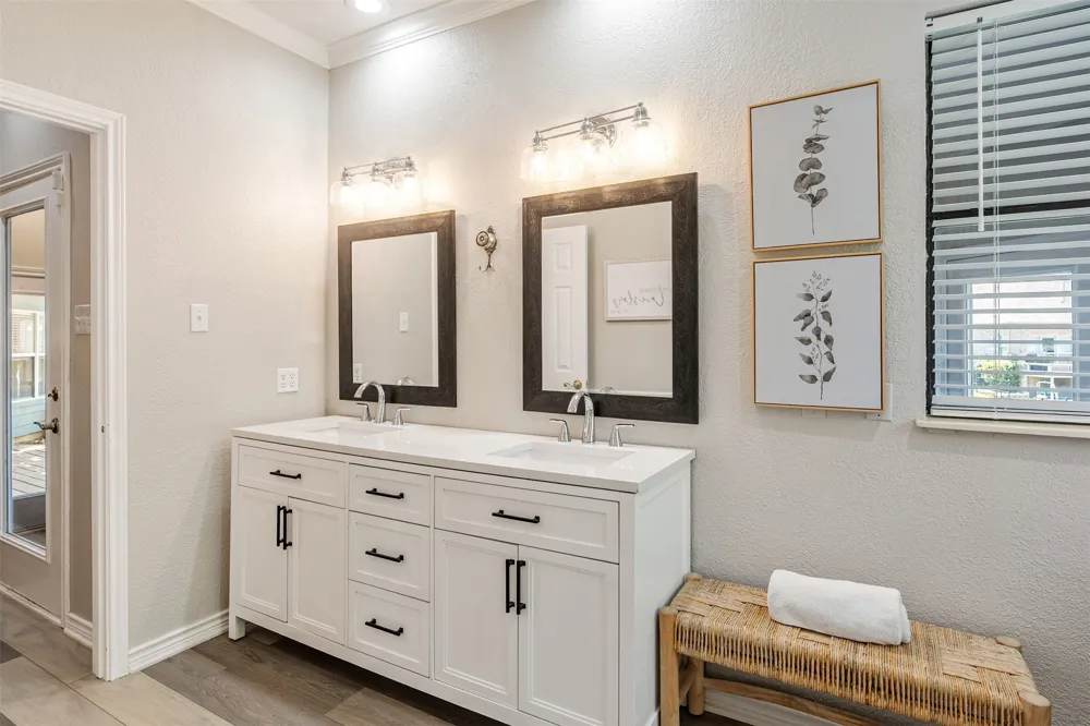 111 Hickory Creek Circle Gun Barrel City, TX 75156
