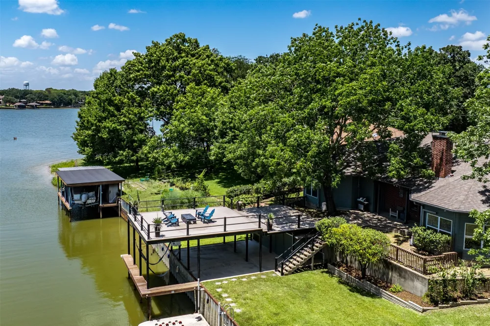 111 Hickory Creek Circle Gun Barrel City, TX 75156