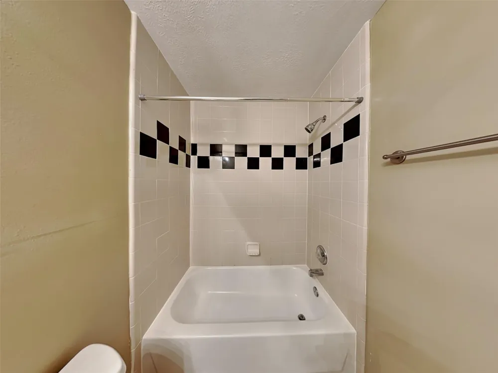 12027 Bunny Lane Pinehurst, TX 77362