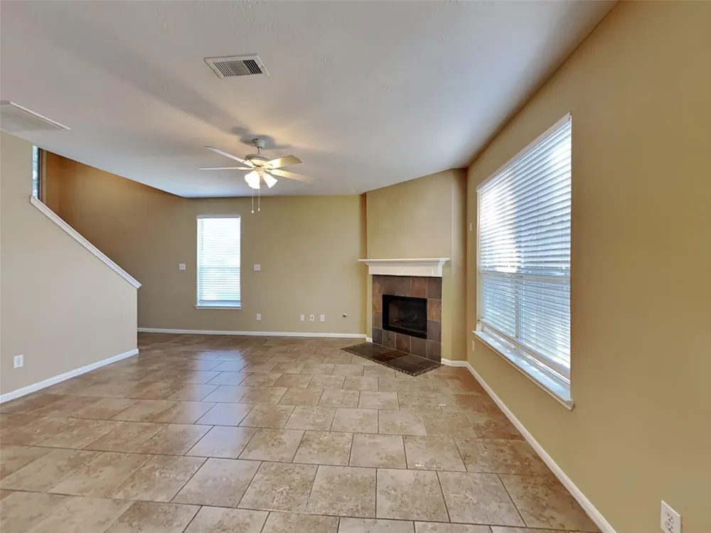12027 Bunny Lane Pinehurst, TX 77362