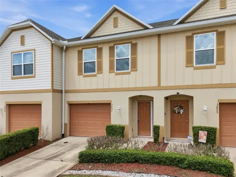 3857 HAMPSTEAD LANE