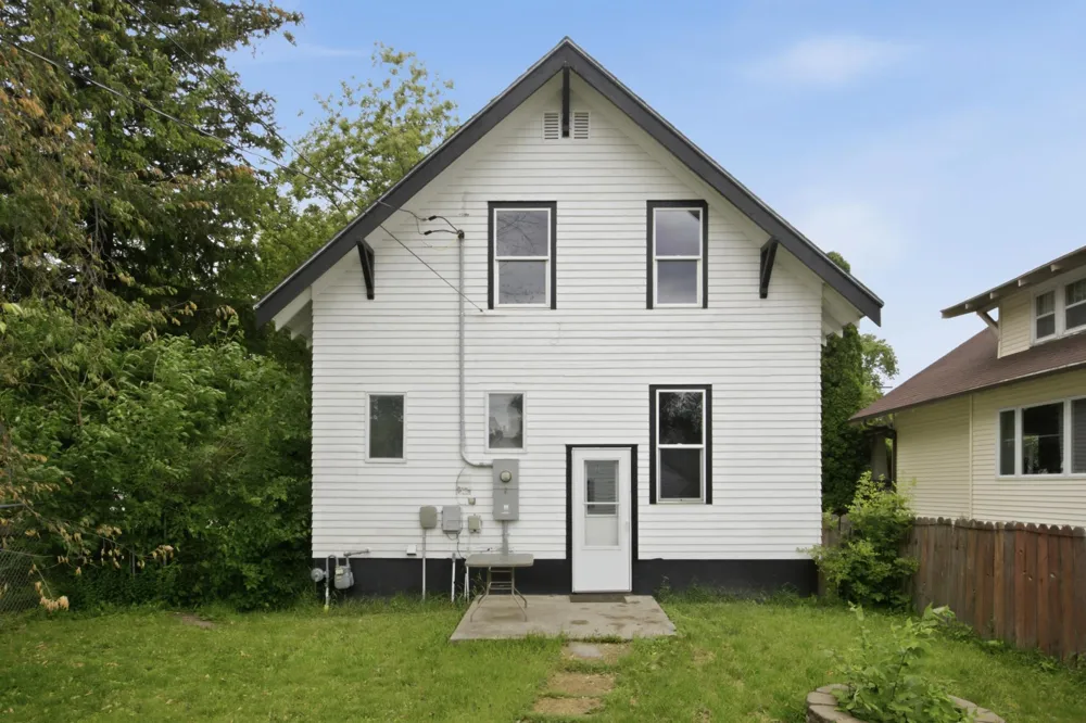 228 9th Street Breckenridge, MN 56520