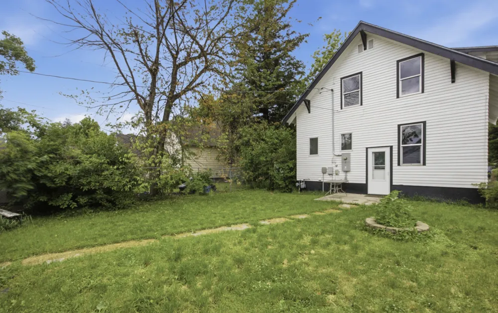 228 9th Street Breckenridge, MN 56520
