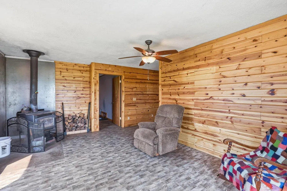 6222 County Road 130 Kettle River, MN 55757