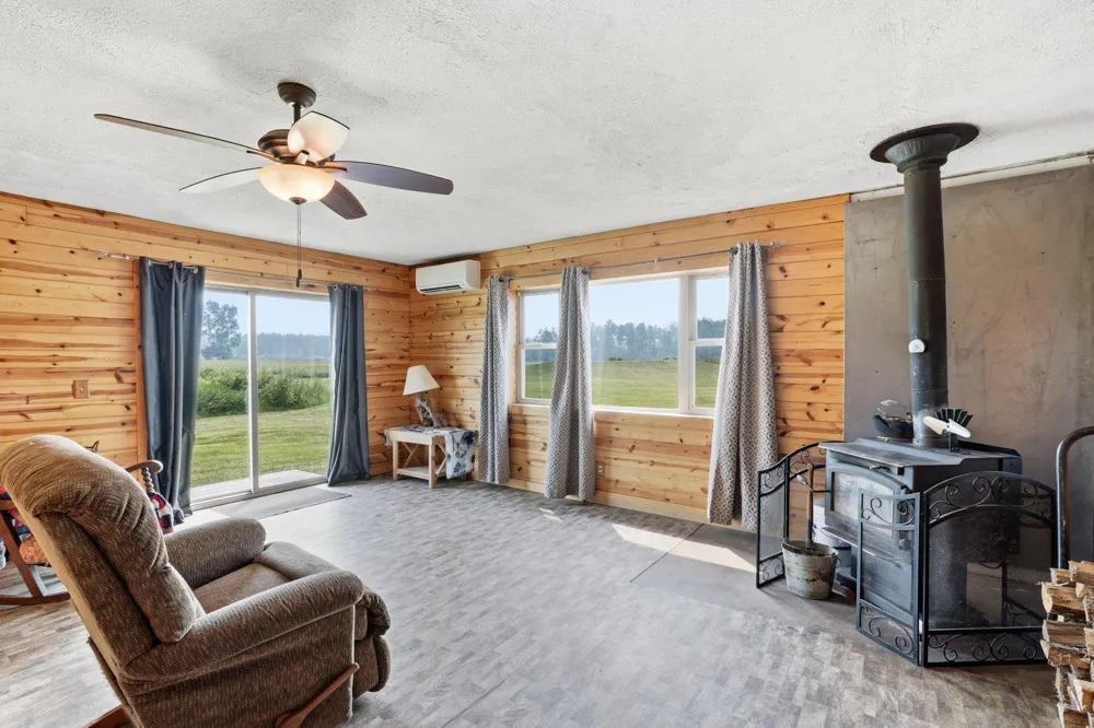 6222 County Road 130 Kettle River, MN 55757