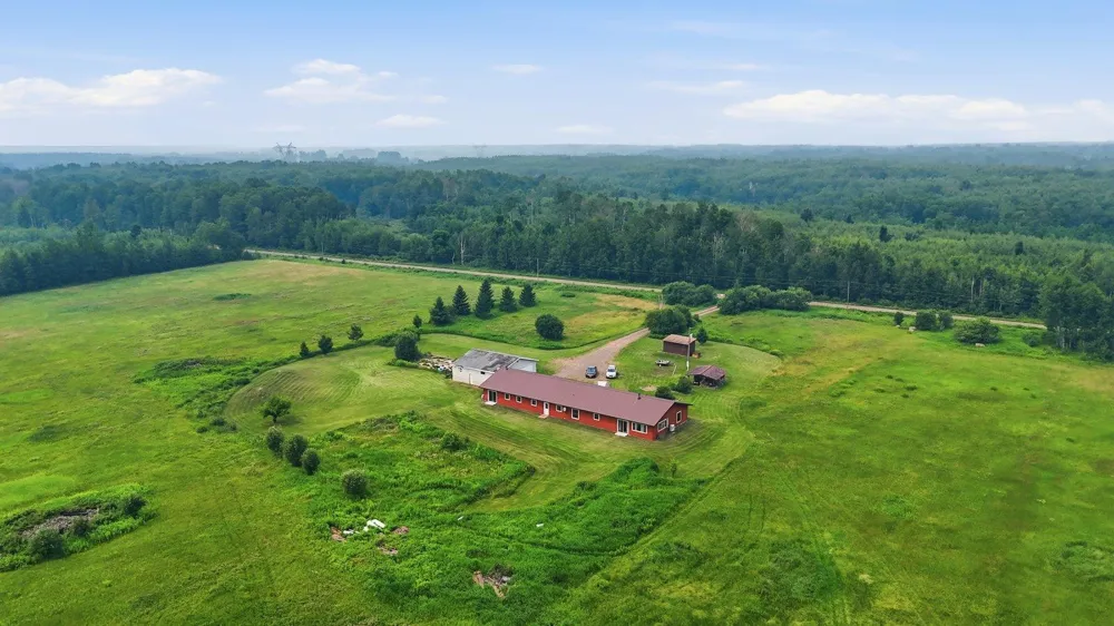 6222 County Road 130 Kettle River, MN 55757