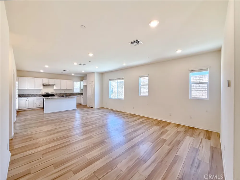 7155 Citrus Ave #227 Fontana, CA 92336