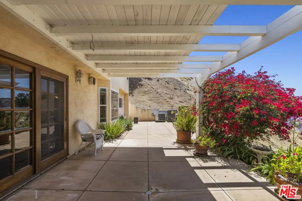 51 Flintlock Lane Bell Canyon, CA 91307