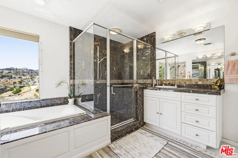 51 Flintlock Lane Bell Canyon, CA 91307