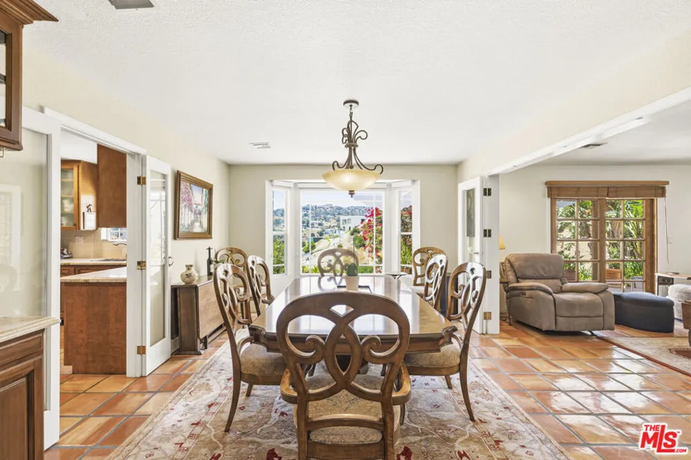 51 Flintlock Lane Bell Canyon, CA 91307