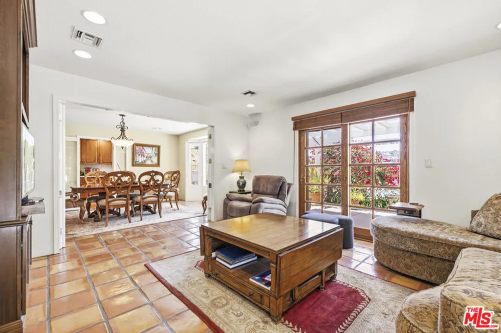 51 Flintlock Lane Bell Canyon, CA 91307