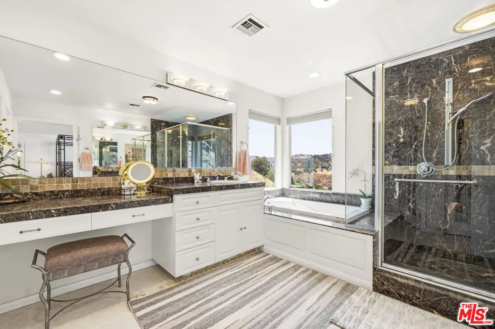 51 Flintlock Lane Bell Canyon, CA 91307