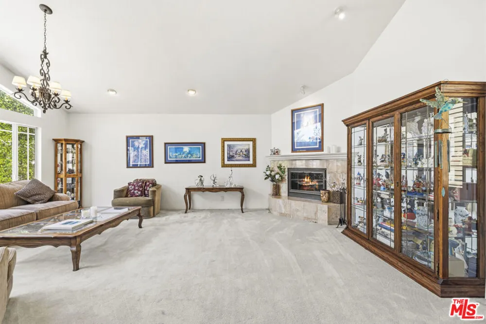 51 Flintlock Lane Bell Canyon, CA 91307