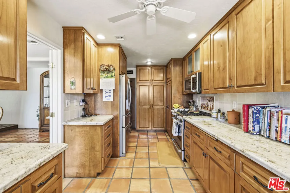 51 Flintlock Lane Bell Canyon, CA 91307