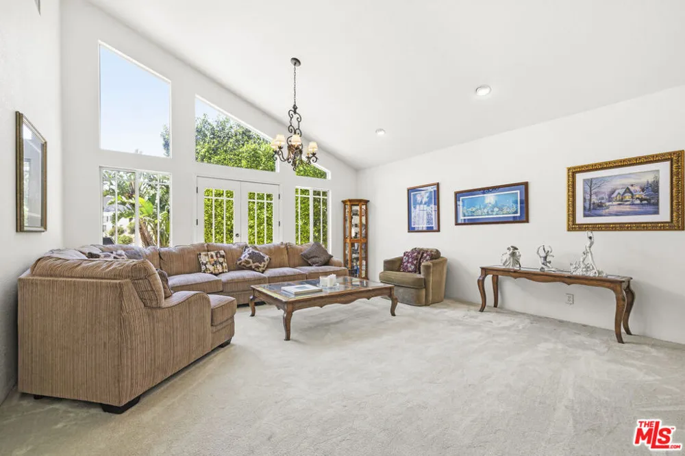 51 Flintlock Lane Bell Canyon, CA 91307