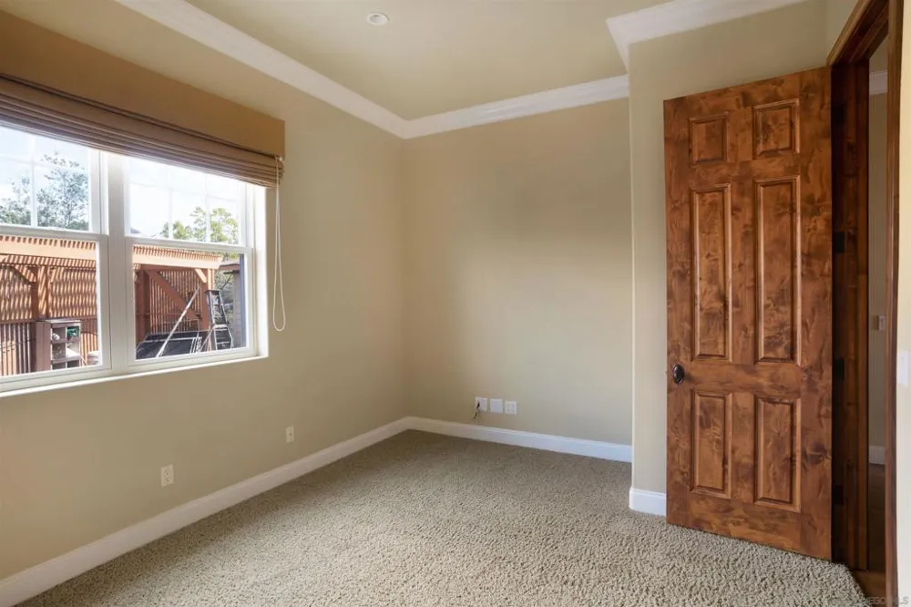 15710 Blue Crystal Trails Poway, CA 92064