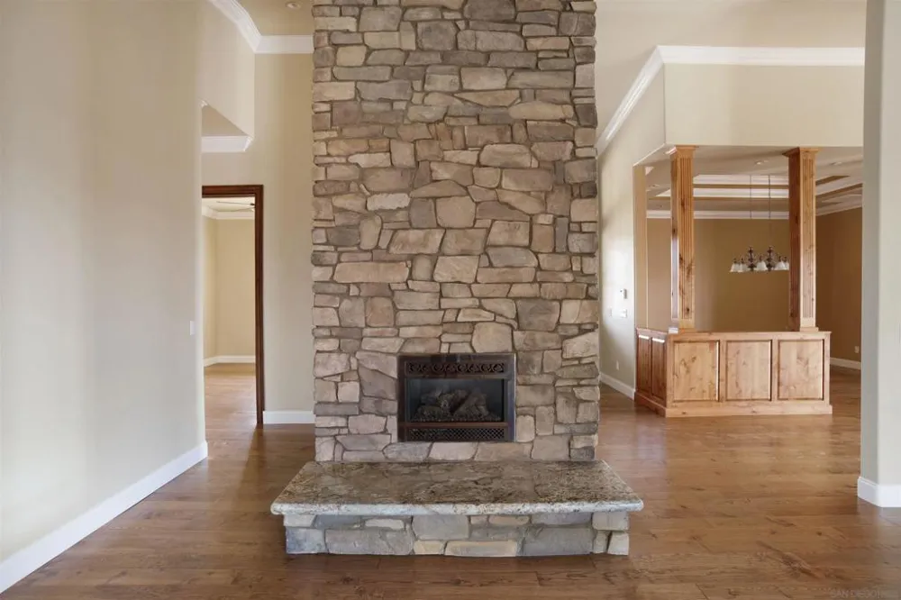 15710 Blue Crystal Trails Poway, CA 92064