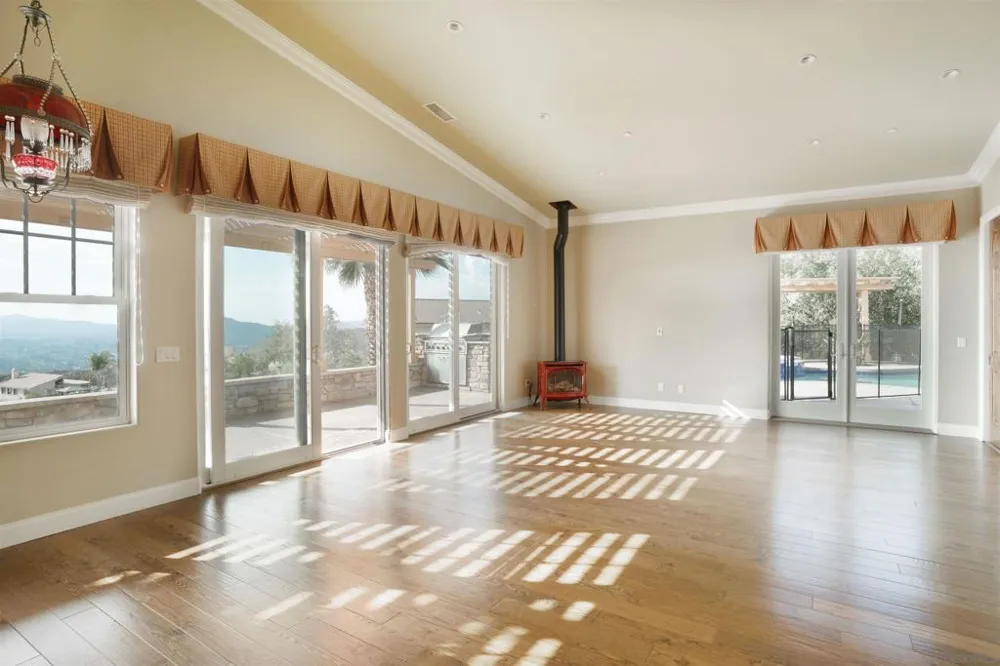 15710 Blue Crystal Trails Poway, CA 92064