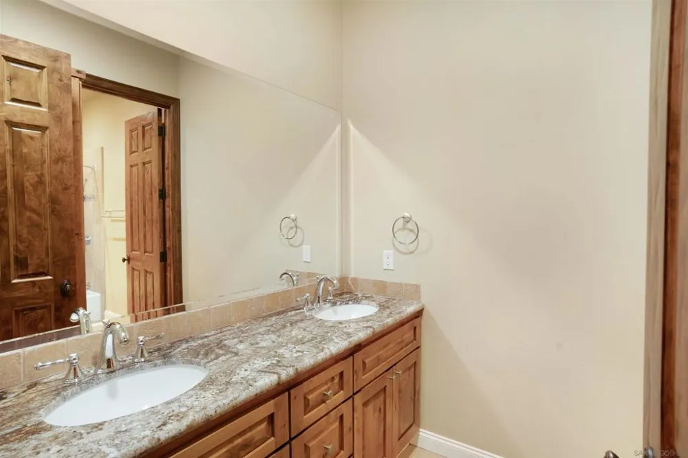 15710 Blue Crystal Trails Poway, CA 92064