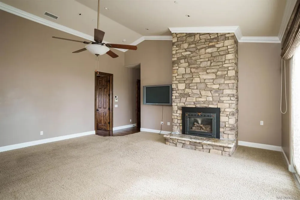 15710 Blue Crystal Trails Poway, CA 92064