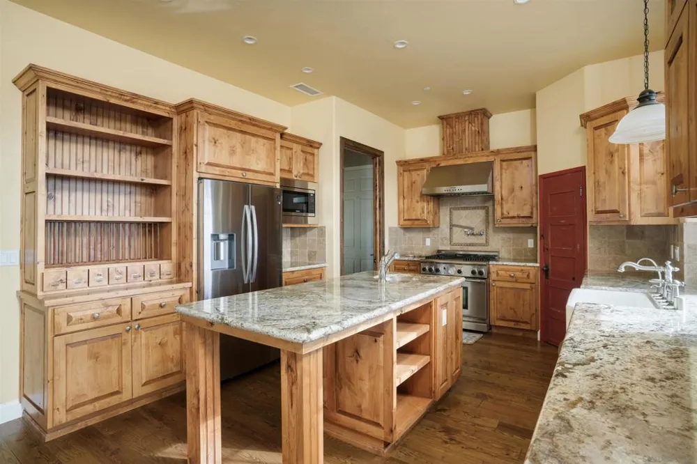 15710 Blue Crystal Trails Poway, CA 92064